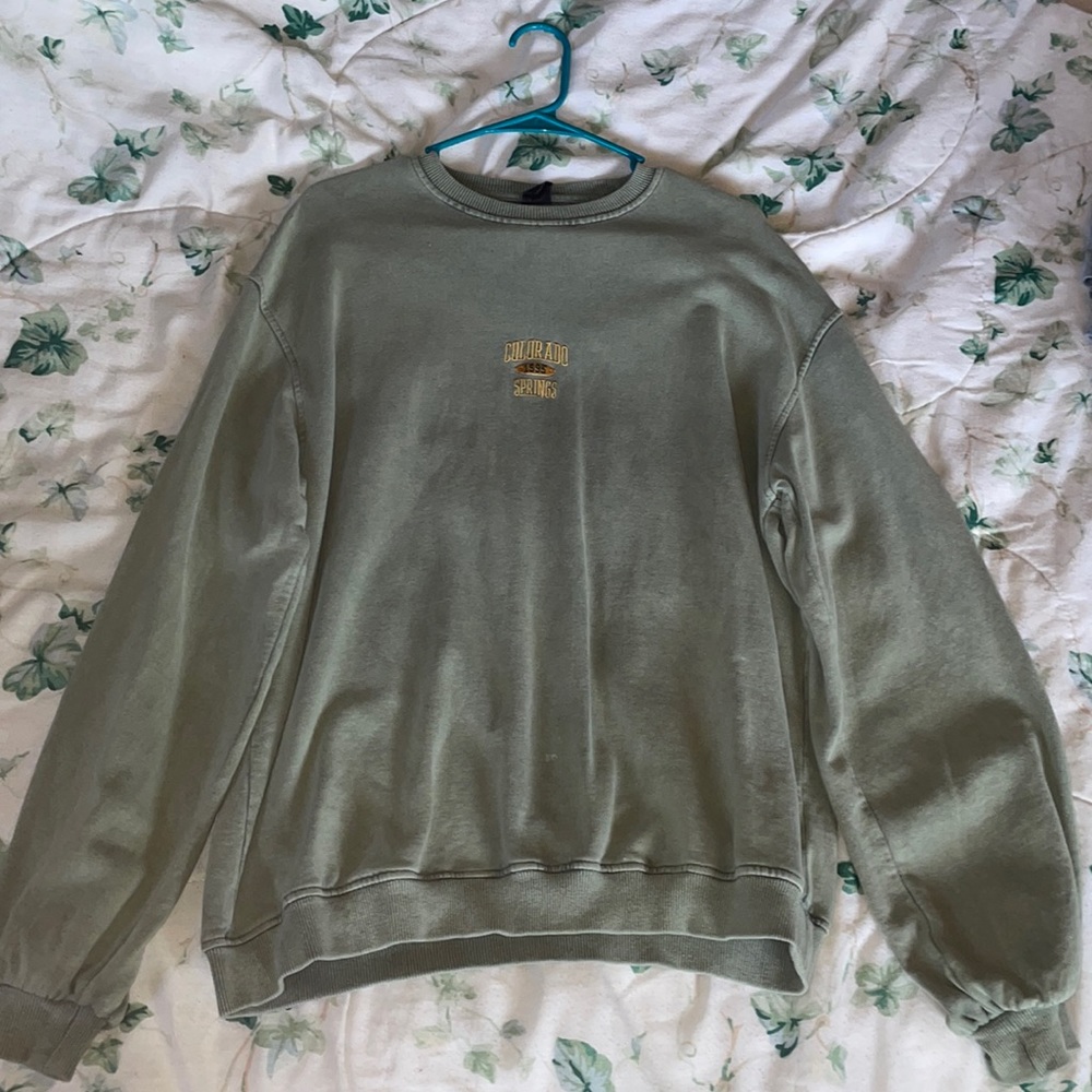 Oversized UO light green Colorado Springs sweater.